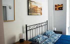 Praty Rooms